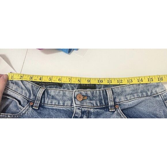 Talbots Women’s Distressed Size 10 High Wast Relaxed Fit Straight Leg Blue Jeans - Picture 3 of 10